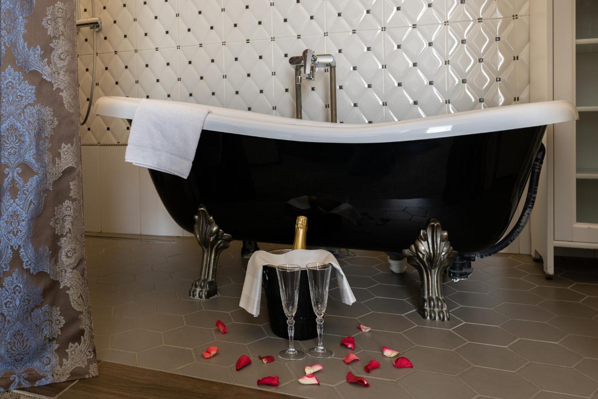Castle Spa Wagenkuell Taagepera 外观 照片